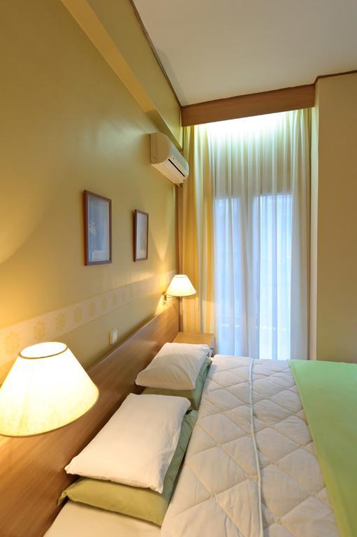 Anesis Hotel แคซโทเรีย ภายนอก รูปภาพ